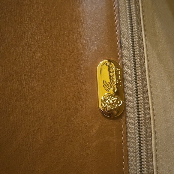 Gucci Rare VINTAGE Tan Leather Shoulder Bag - Picture 8 of 16